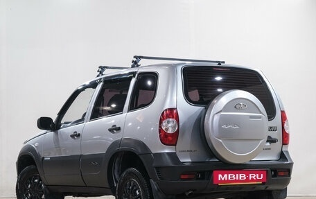 Chevrolet Niva I рестайлинг, 2011 год, 599 000 рублей, 5 фотография