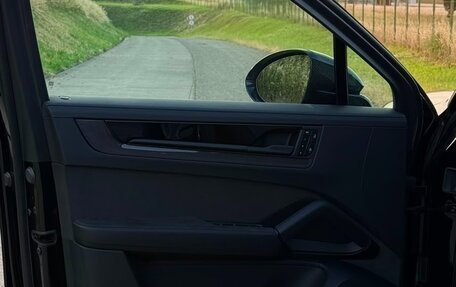 Porsche Cayenne III, 2026 год, 23 850 000 рублей, 12 фотография