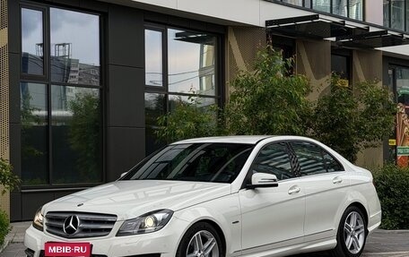 Mercedes-Benz C-Класс, 2011 год, 1 990 000 рублей, 1 фотография