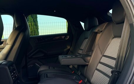 Porsche Cayenne III, 2026 год, 23 850 000 рублей, 21 фотография