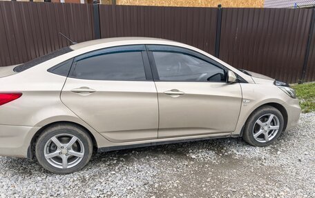 Hyundai Solaris II рестайлинг, 2012 год, 650 000 рублей, 6 фотография