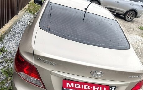 Hyundai Solaris II рестайлинг, 2012 год, 650 000 рублей, 7 фотография