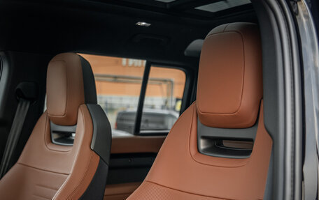 Land Rover Defender II, 2026 год, 27 500 000 рублей, 20 фотография