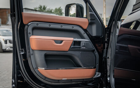 Land Rover Defender II, 2026 год, 27 500 000 рублей, 25 фотография