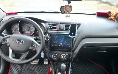 KIA Rio III рестайлинг, 2012 год, 750 000 рублей, 26 фотография