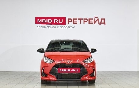 Toyota Yaris, 2020 год, 1 699 000 рублей, 2 фотография
