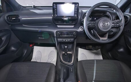 Toyota Yaris, 2020 год, 1 699 000 рублей, 12 фотография
