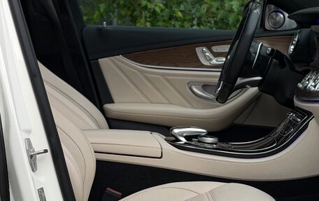 Mercedes-Benz E-Класс AMG, 2016 год, 4 150 000 рублей, 31 фотография