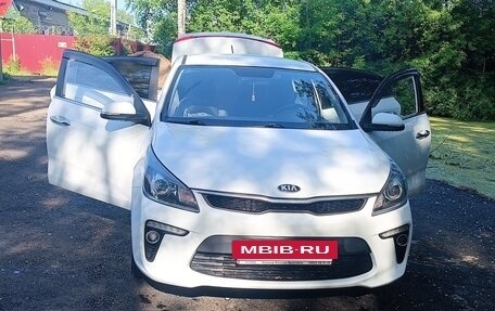 KIA Rio IV, 2017 год, 1 180 000 рублей, 2 фотография