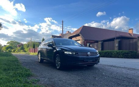 Volkswagen Passat B8 рестайлинг, 2023 год, 2 850 000 рублей, 4 фотография