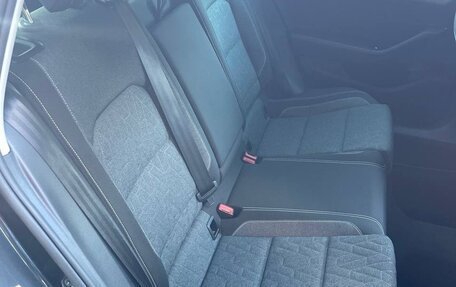 Volkswagen Passat B8 рестайлинг, 2023 год, 2 850 000 рублей, 10 фотография