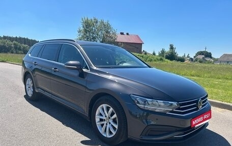 Volkswagen Passat B8 рестайлинг, 2023 год, 2 850 000 рублей, 17 фотография