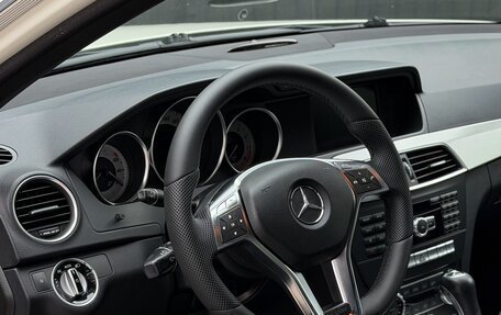 Mercedes-Benz C-Класс, 2011 год, 1 990 000 рублей, 25 фотография