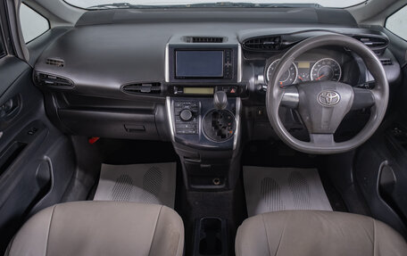 Toyota Wish II, 2010 год, 999 000 рублей, 11 фотография