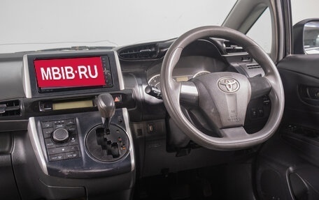 Toyota Wish II, 2010 год, 999 000 рублей, 10 фотография