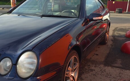 Mercedes-Benz CLK-Класс, 2000 год, 500 000 рублей, 1 фотография