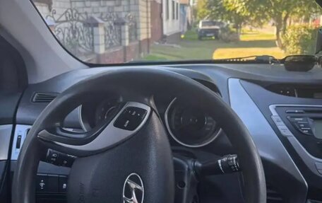 Hyundai Elantra V, 2013 год, 870 000 рублей, 10 фотография