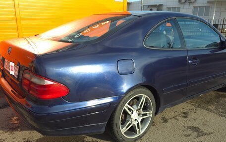 Mercedes-Benz CLK-Класс, 2000 год, 500 000 рублей, 3 фотография
