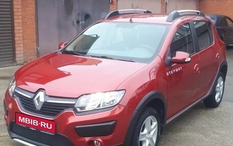 Renault Sandero II рестайлинг, 2015 год, 990 000 рублей, 1 фотография