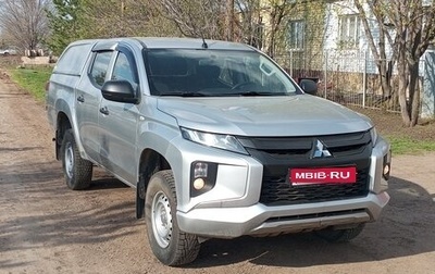Mitsubishi L200 IV рестайлинг, 2021 год, 2 200 000 рублей, 1 фотография