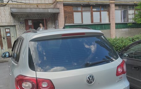 Volkswagen Tiguan I, 2010 год, 1 100 000 рублей, 4 фотография
