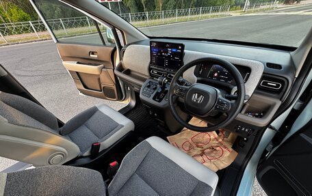 Honda Freed, 2024 год, 2 550 000 рублей, 17 фотография