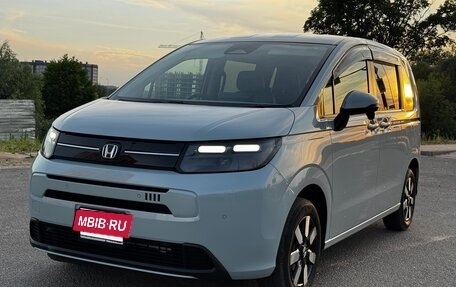 Honda Freed, 2024 год, 2 550 000 рублей, 8 фотография