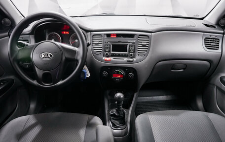 KIA Rio II, 2010 год, 645 000 рублей, 10 фотография