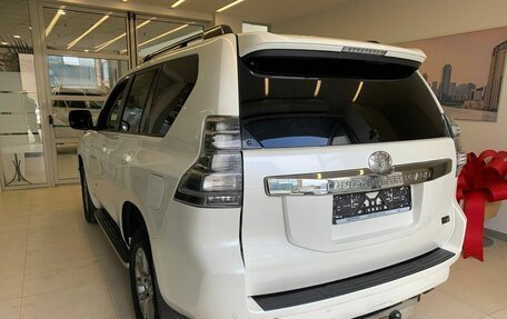 Toyota Land Cruiser Prado 150 рестайлинг 2, 2016 год, 3 801 018 рублей, 6 фотография