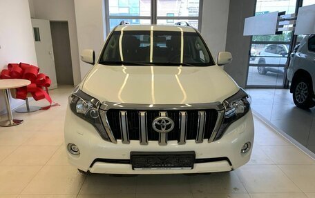 Toyota Land Cruiser Prado 150 рестайлинг 2, 2016 год, 3 801 018 рублей, 2 фотография