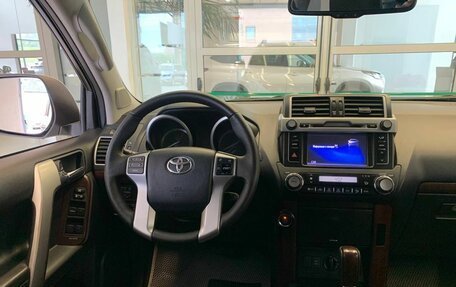 Toyota Land Cruiser Prado 150 рестайлинг 2, 2016 год, 3 801 018 рублей, 8 фотография