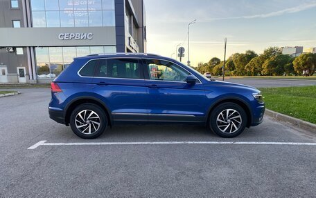 Volkswagen Tiguan II, 2018 год, 1 890 000 рублей, 3 фотография