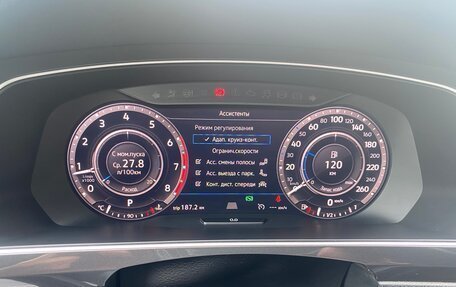 Volkswagen Tiguan II, 2018 год, 1 890 000 рублей, 13 фотография