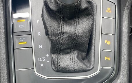 Volkswagen Tiguan II, 2018 год, 1 890 000 рублей, 20 фотография
