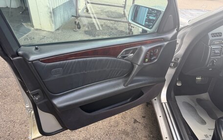 Mercedes-Benz E-Класс, 1999 год, 750 000 рублей, 16 фотография