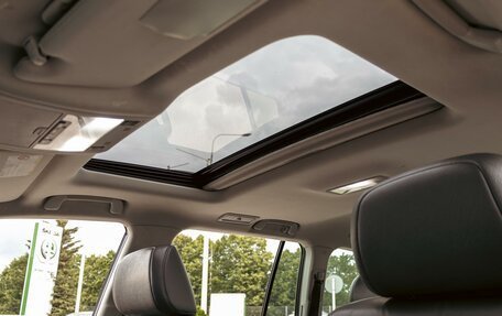 Toyota Land Cruiser 200, 2010 год, 2 995 000 рублей, 17 фотография