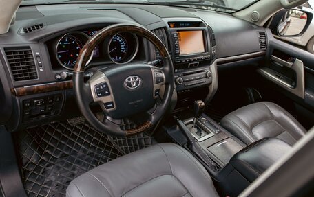 Toyota Land Cruiser 200, 2010 год, 2 995 000 рублей, 13 фотография