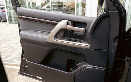 Toyota Land Cruiser 200, 2010 год, 2 995 000 рублей, 12 фотография