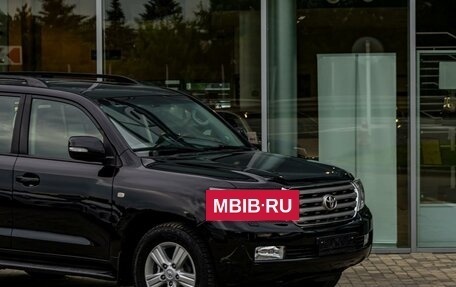 Toyota Land Cruiser 200, 2010 год, 2 995 000 рублей, 9 фотография