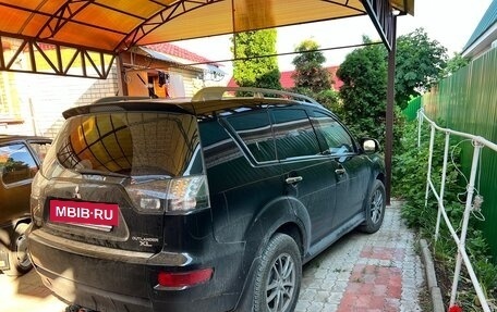 Mitsubishi Outlander III рестайлинг 3, 2010 год, 1 300 000 рублей, 3 фотография