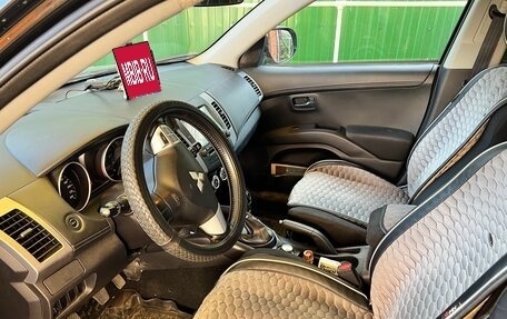 Mitsubishi Outlander III рестайлинг 3, 2010 год, 1 300 000 рублей, 5 фотография