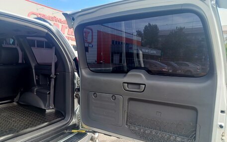 Toyota Land Cruiser Prado 120 рестайлинг, 2008 год, 1 750 000 рублей, 14 фотография