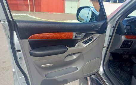Toyota Land Cruiser Prado 120 рестайлинг, 2008 год, 1 750 000 рублей, 18 фотография