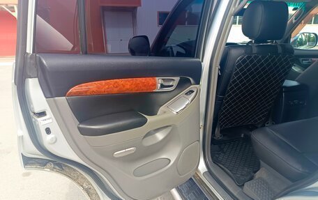 Toyota Land Cruiser Prado 120 рестайлинг, 2008 год, 1 750 000 рублей, 15 фотография