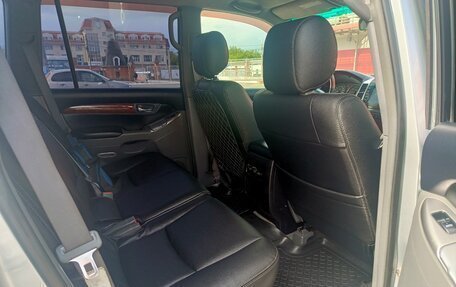 Toyota Land Cruiser Prado 120 рестайлинг, 2008 год, 1 750 000 рублей, 24 фотография
