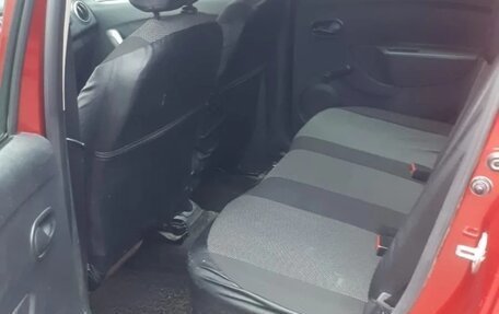 Renault Sandero II рестайлинг, 2015 год, 990 000 рублей, 9 фотография
