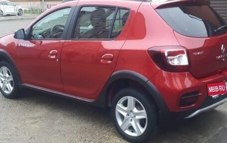 Renault Sandero II рестайлинг, 2015 год, 990 000 рублей, 4 фотография