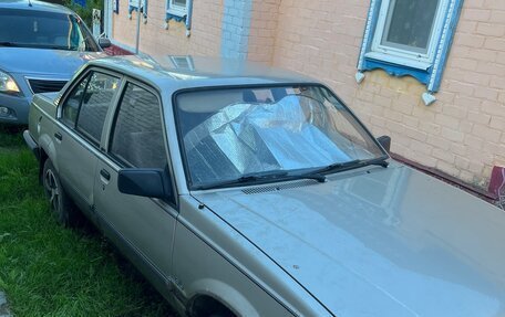 Opel Ascona C, 1987 год, 80 000 рублей, 5 фотография