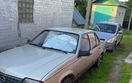 Opel Ascona C, 1987 год, 80 000 рублей, 6 фотография