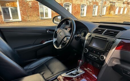 Toyota Camry, 2014 год, 1 650 000 рублей, 13 фотография